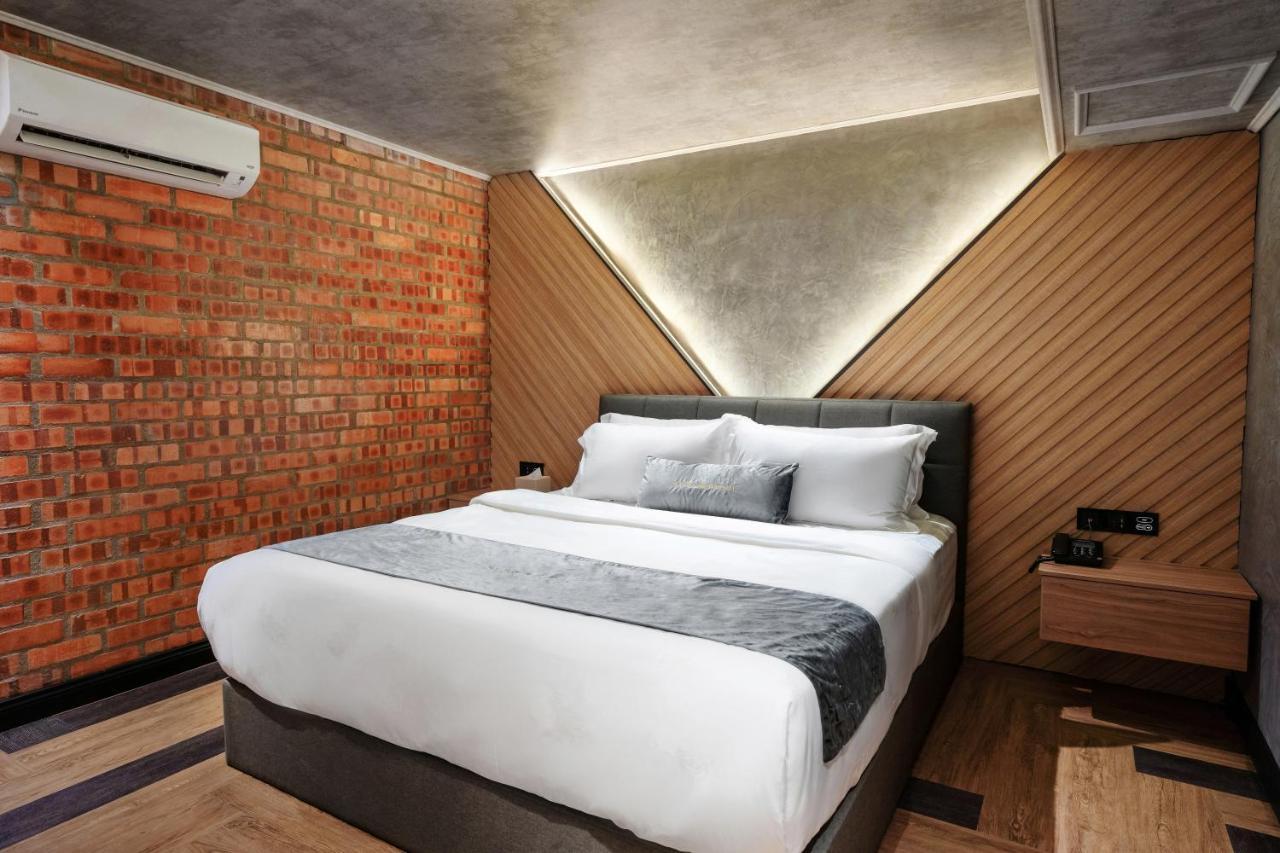 A&R Urban Hotel Куала Лумпур Екстериор снимка