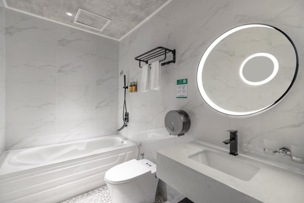 A&R Urban Hotel Куала Лумпур Екстериор снимка