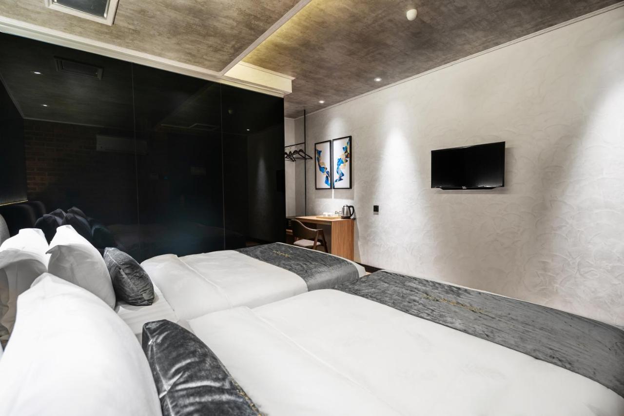 A&R Urban Hotel Куала Лумпур Екстериор снимка