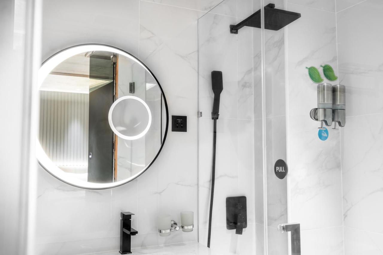 A&R Urban Hotel Куала Лумпур Екстериор снимка