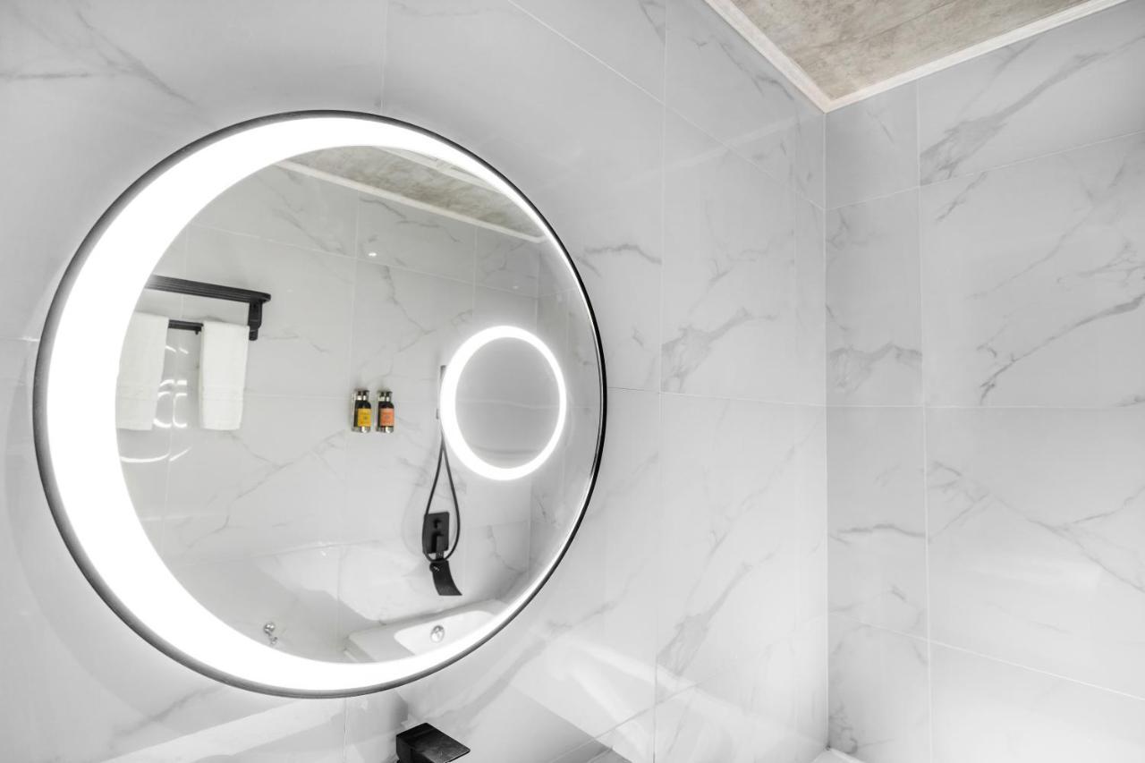 A&R Urban Hotel Куала Лумпур Екстериор снимка